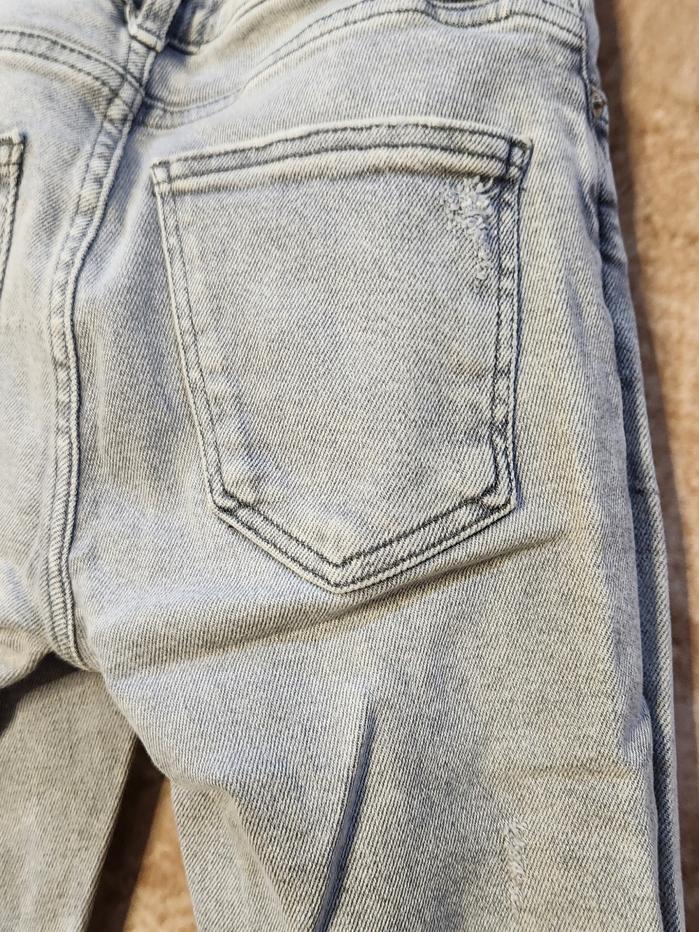 ZARA Light Wash Distressed Skinny Jeans – Size US 2 (EU 34) - Picture 8 of 10